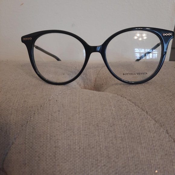 Bottega Veneta Glasses - Picture 11 of 11